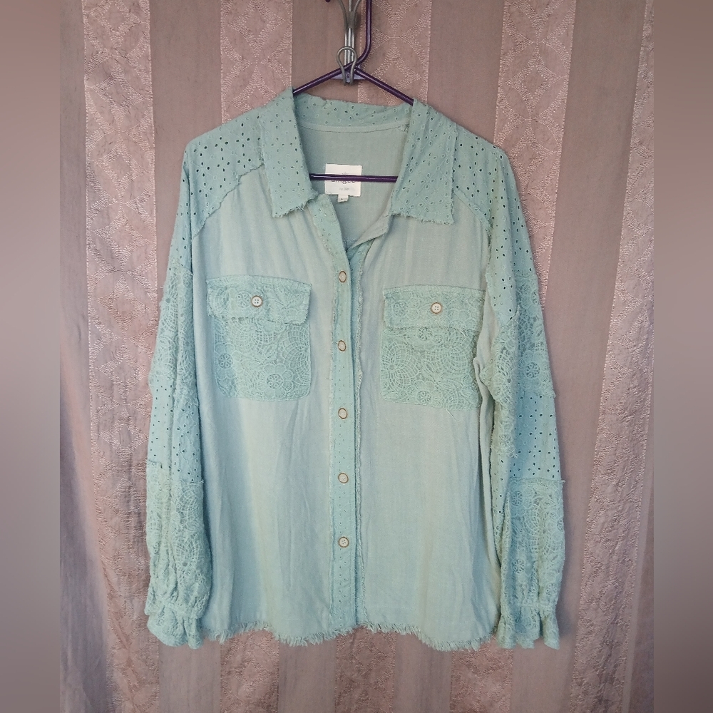 💎 Umgee Women's Top Light Mint Lace Pocket Button-Up Shirt #0358